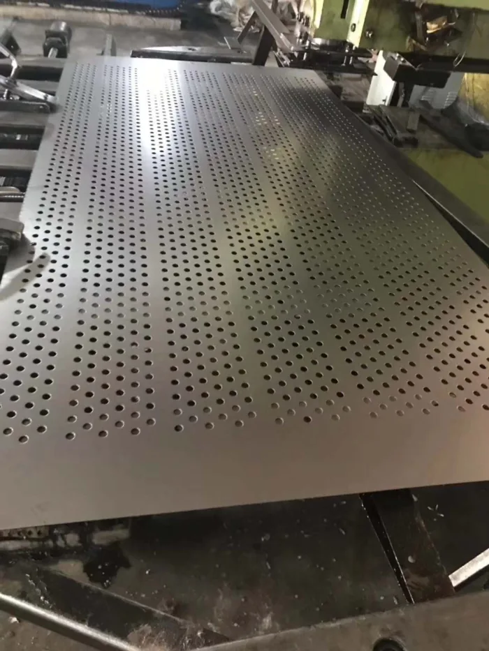 A-9 Perforated aluminum sheet - Image 2